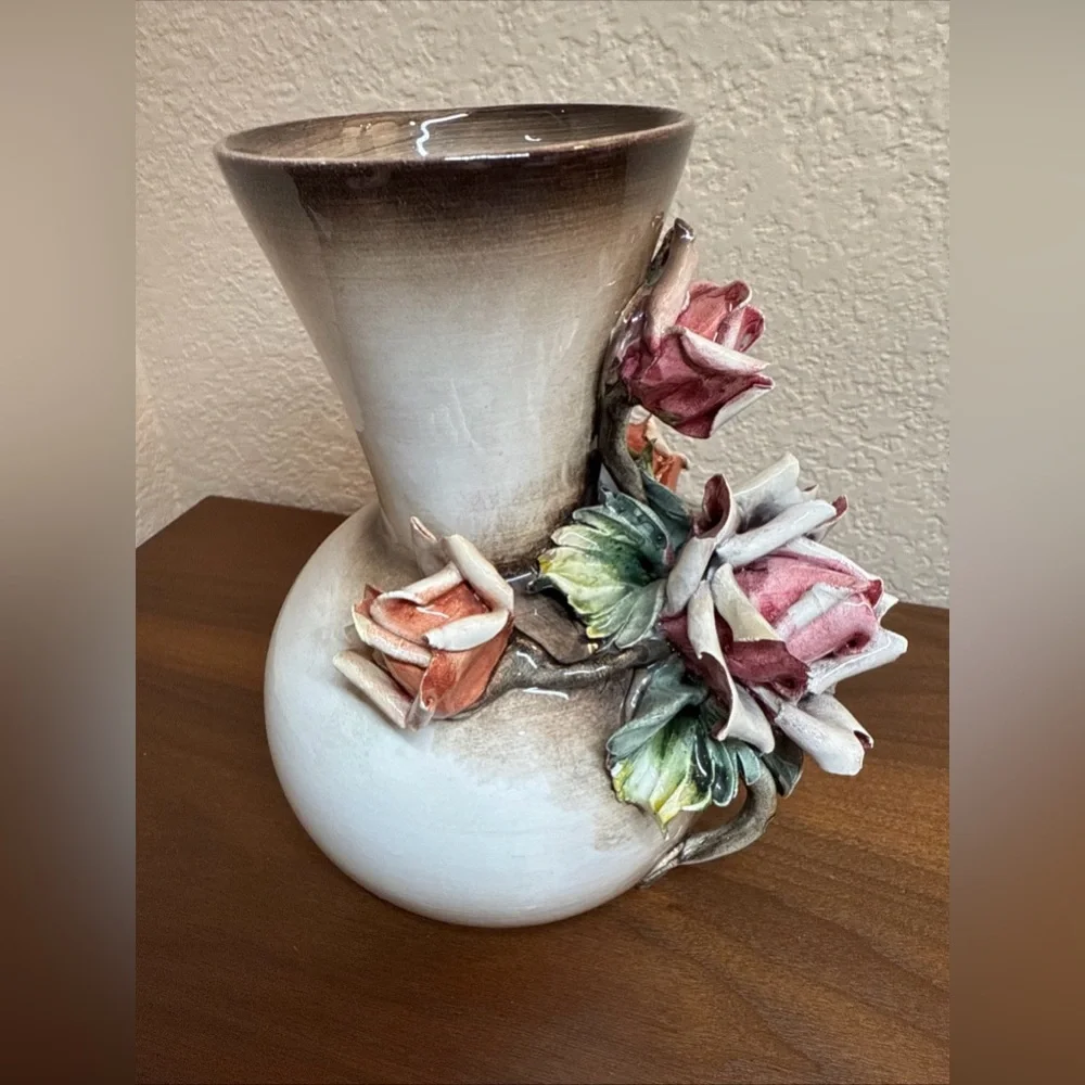 Vintage Capodimonte Italian Porcelain Bisque Rose Vase 7.5
